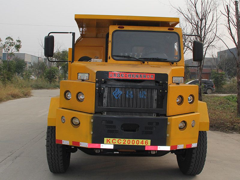 25噸礦用濕式制動(dòng)運輸車(chē)