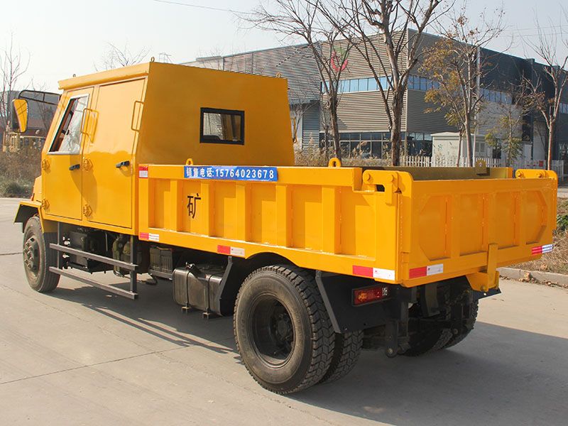 CSQ-5T礦用雙排運輸車(chē)