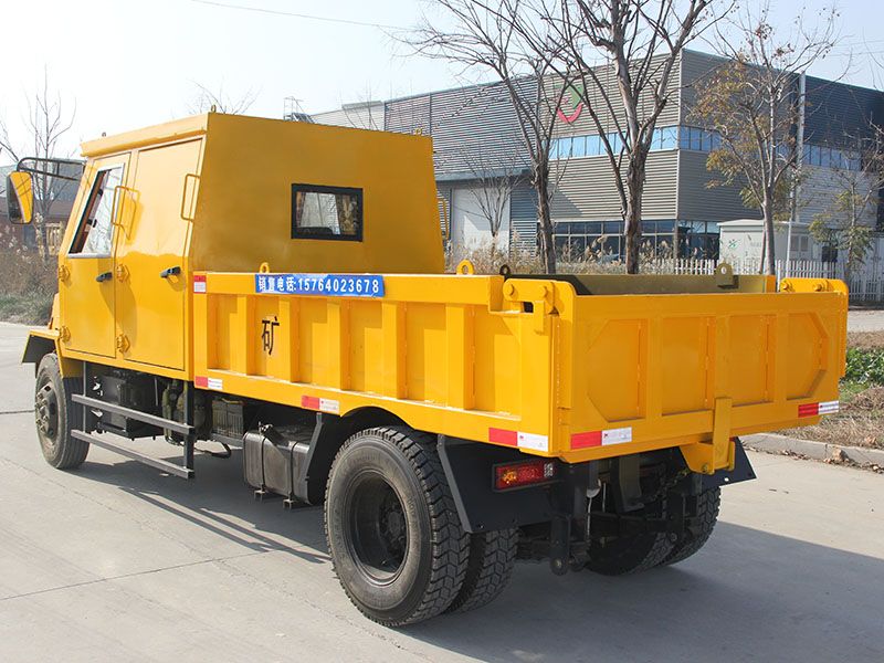 CSQ-5T礦用雙排運輸車(chē)
